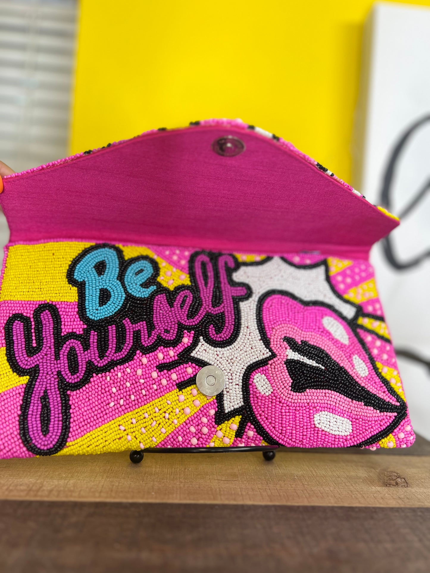 BeYou Bedded Intricate Purse